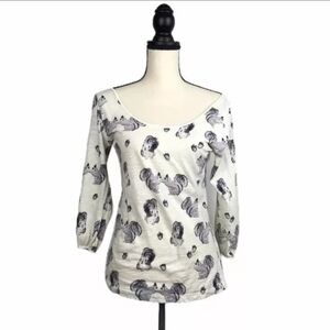 Anthropologie Cute Squirrel Scoop Neck Top